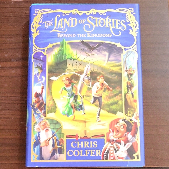 The Land of Stories: Beyond the Kingdoms Hardcover Book - Picture 1 of 3